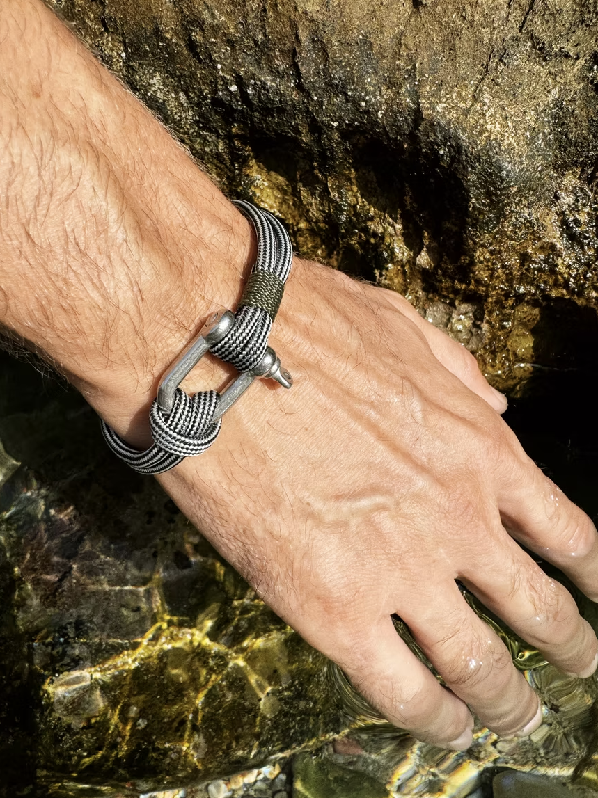 Men bracelet • Black & white